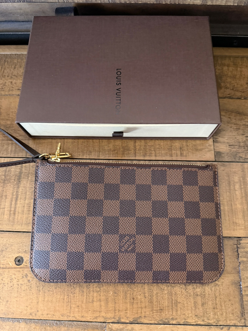 Louis Vuitton Neverfull Clutch Wristlet Women's Small Brown Damier Ebene W/Box